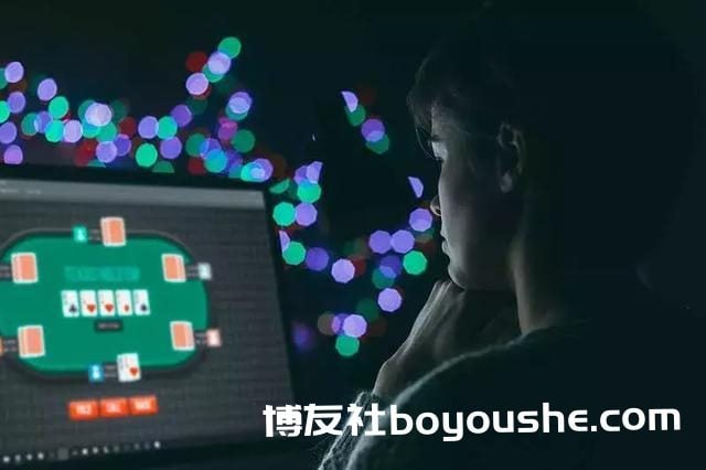 德州扑克:向肥仔学习德州扑克的缠打技巧
德州扑克:向肥仔学习德州扑克的缠打技巧