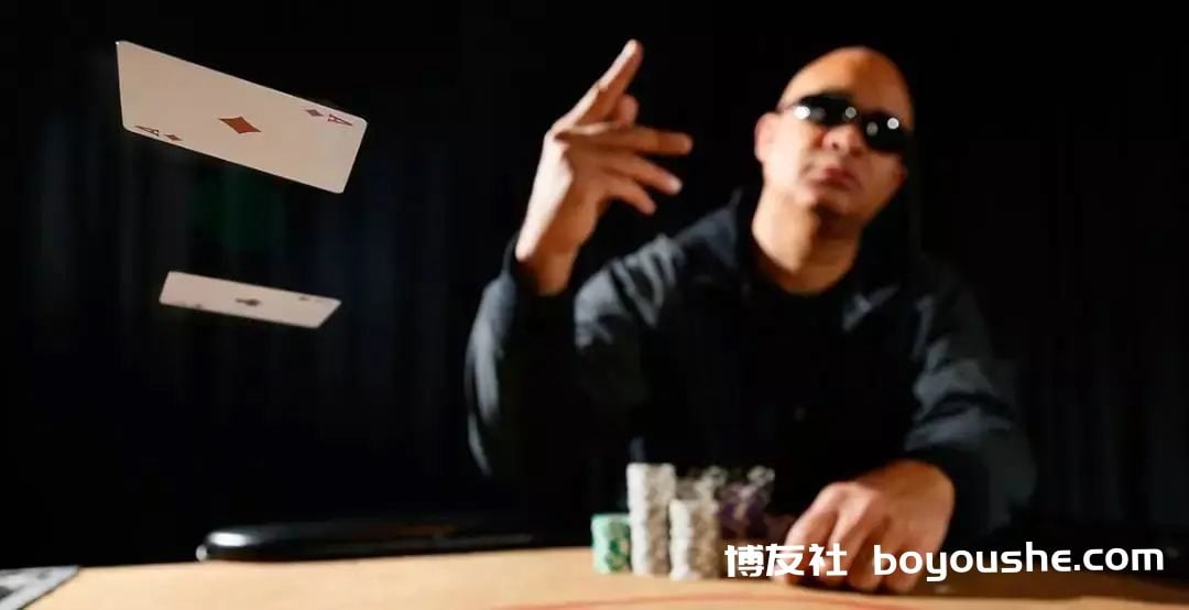 玩德州扑克的错误行为有哪些?来看看这个排行榜
玩德州扑克的错误行为有哪些?来看看这个排行榜
