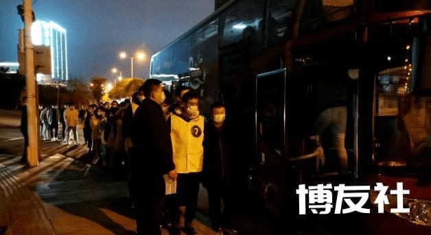 研究生被骗牵出幕后诈骗团伙 合肥警方抓获26名犯罪嫌疑人
研究生被骗牵出幕后诈骗团伙 合肥警方抓获26名犯罪嫌疑人