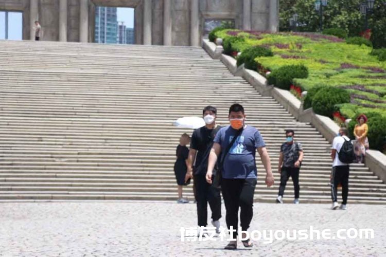 澳门第二季GDP下跌39.3% 失业率升至5.4%
澳门第二季GDP下跌39.3% 失业率升至5.4%