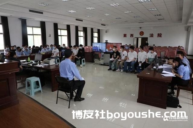 提供银行卡为赌博网站“洗钱”案值过亿元 19人受审
提供银行卡为赌博网站“洗钱”案值过亿元 19人受审