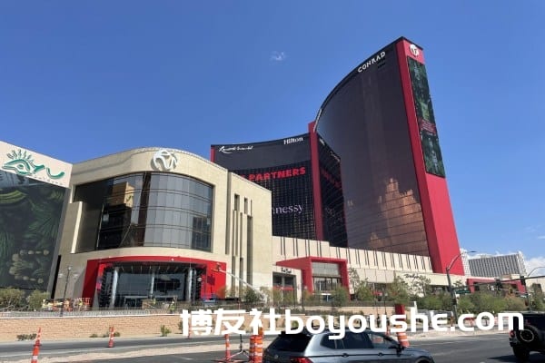 拉斯维加斯度假村正式开幕 云顶信心大增下步布局?
拉斯维加斯度假村正式开幕 云顶信心大增下步布局?