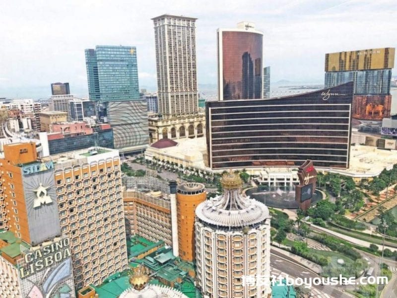 中国内地严打跨境赌博 澳门博彩业力争转型改做这个
中国内地严打跨境赌博 澳门博彩业力争转型改做这个