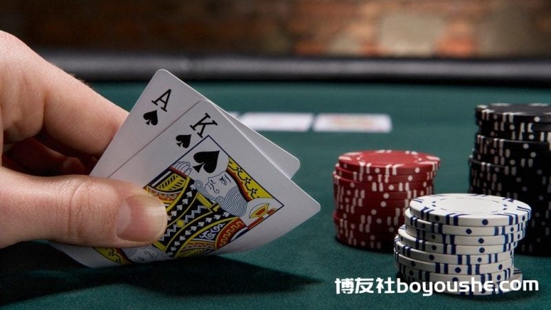 村书记挪用公款赌博 潜逃三年终归案
村书记挪用公款赌博 潜逃三年终归案