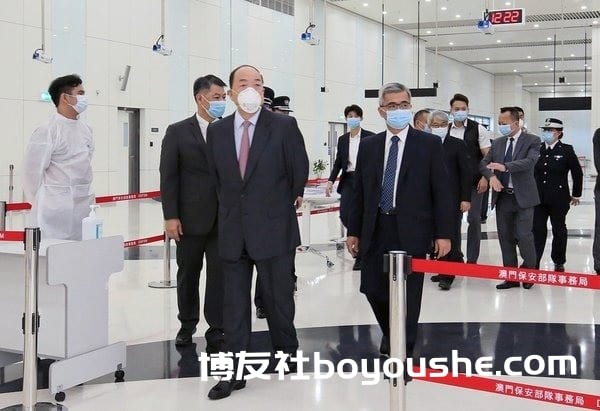 广东严控民众出入境 报告看坏澳门6月博彩赌收?
广东严控民众出入境 报告看坏澳门6月博彩赌收?