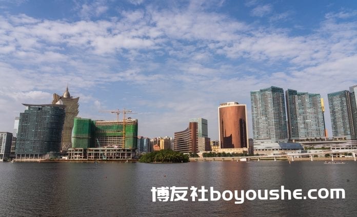 赌牌竞投工作终有进展 澳门政府5.17闭门听取议员意见
赌牌竞投工作终有进展 澳门政府5.17闭门听取议员意见