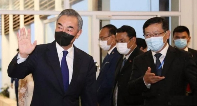 中国外长王毅高度关注,柬埔寨全面取缔网络赌博的深远影响 中国外长王毅高度关注,柬埔寨全面取缔网络赌博的深远影响