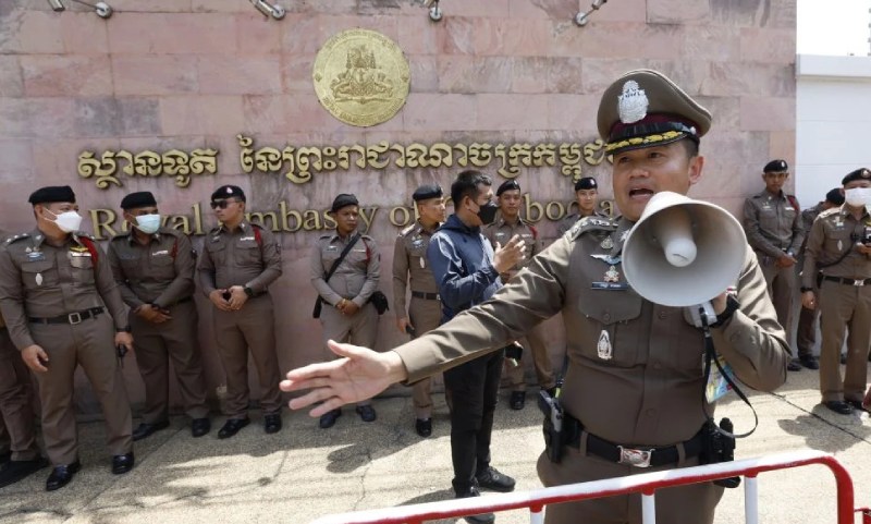 泰国全面封锁柬埔寨赌场旅游通道,跨境紧张局势升级冲击区域经济 泰国全面封锁柬埔寨赌场旅游通道,跨境紧张局势升级冲击区域经济