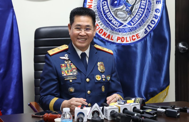 菲律宾国家警察反网络犯罪大队(PNP-ACG)首席准将伯纳德·杨 菲律宾国家警察反网络犯罪大队(PNP-ACG)首席准将伯纳德·杨