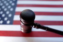 美国卢切斯黑帮头目安东尼·维拉尼因犀牛体育诈骗被判入狱